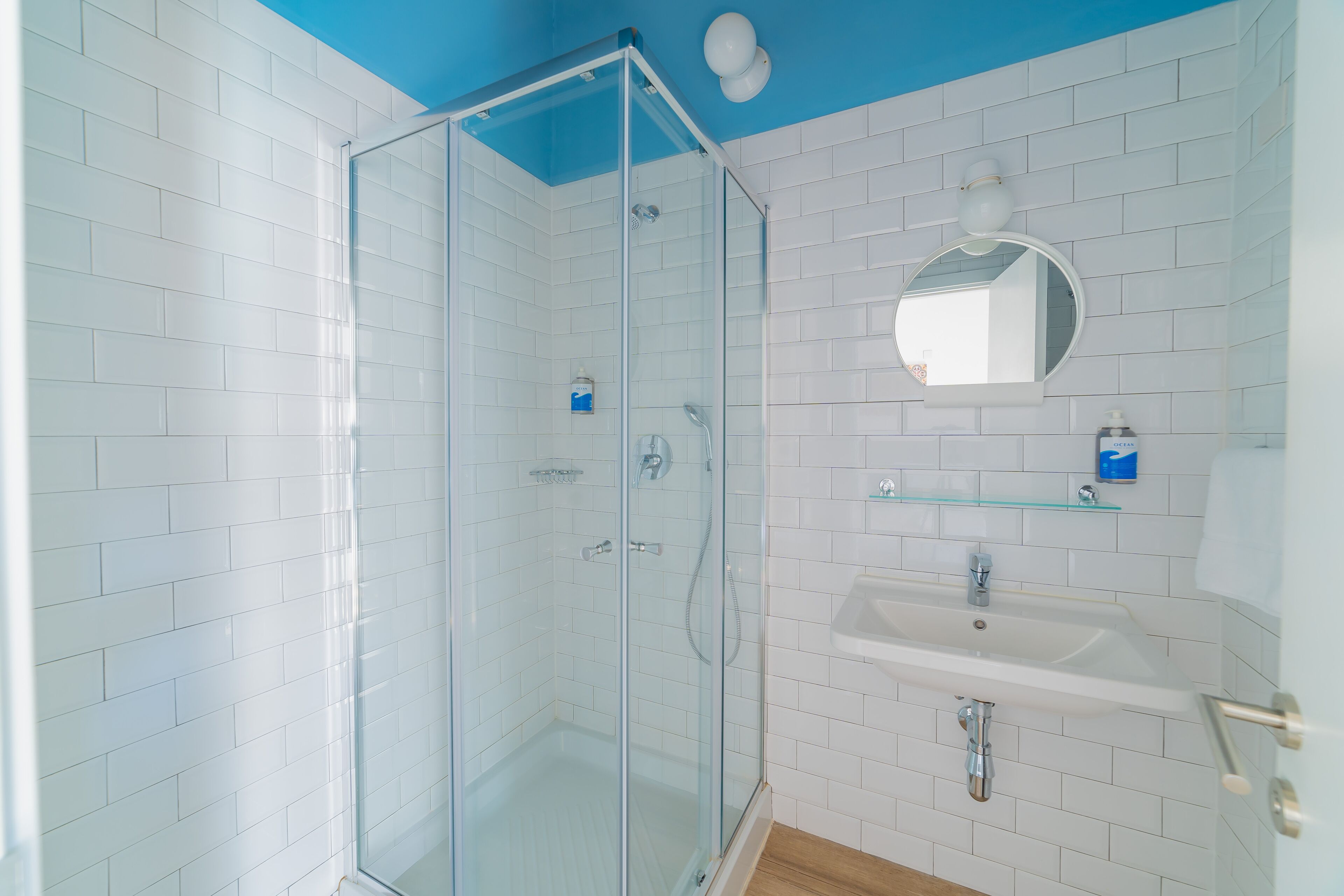 Photo - Chapter 5 Hotel