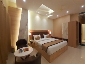 Unclassified image, 4 of 49, button - Bharat Hotel (Kota)