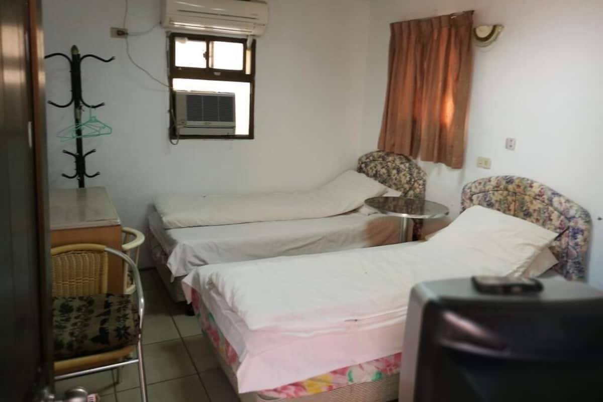 Quarto casal | Escrivaninha, Wi-Fi de cortesia