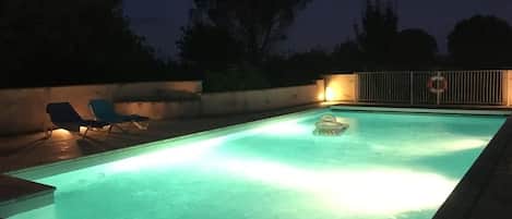 Seasonal outdoor pool, sun loungers