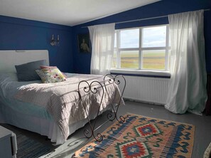 Talo, 3 makuuhuonetta | 3 makuuhuonetta, pimennysverhot, silitysrauta/-lauta, ilmainen Wi-Fi