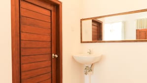 ห้องดีลักซ์ | อ่างล้างมือ