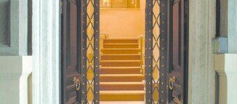 Colosseo Studio Suites