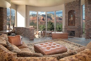 Interior - Lux 360 Views, Pool & Hot Tub! Sky Dancer - S019 (Sedona)