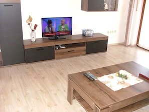 Condo, 2 Bedrooms, Patio | Living area