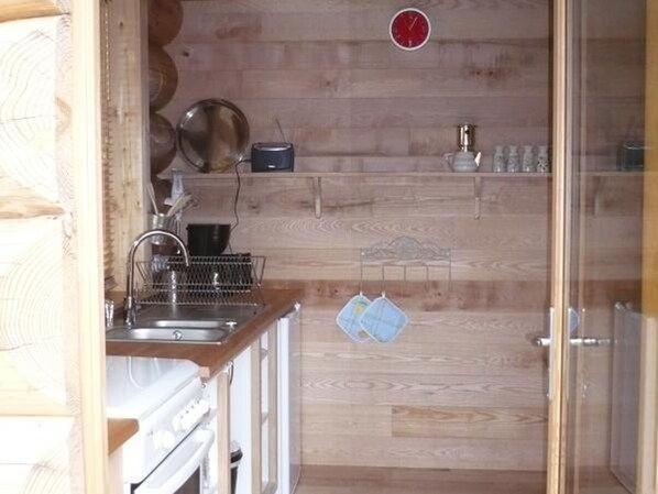 Fridge - Cozy chalet, wild nature, PC internet, great for hiking (Saint-Martin-la-Sauveté)