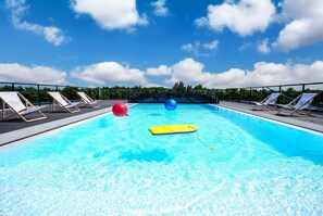 Seasonal outdoor pool