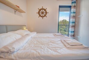 Premium Apartment, 1 Bedroom (301) | Individually decorated, individually furnished, soundproofing - HelApart - NATURALnie że Hel (Hel)