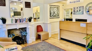 Check-in/check-out kiosk - Luton Hotel Residence (Luton)