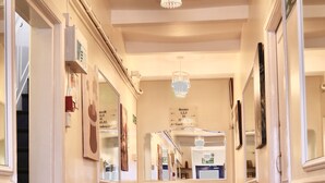 Reception - Luton Hotel Residence (Luton)