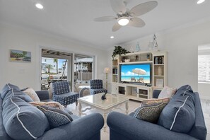 Fernseher, DVD-Player