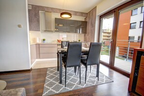 Standard Apartment | Private kitchenette | Fridge, stovetop, dishwasher, electric kettle