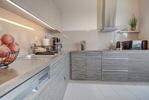 基础公寓 | 私人简易厨房 | 冰箱、炉灶、洗碗机、电热水壶