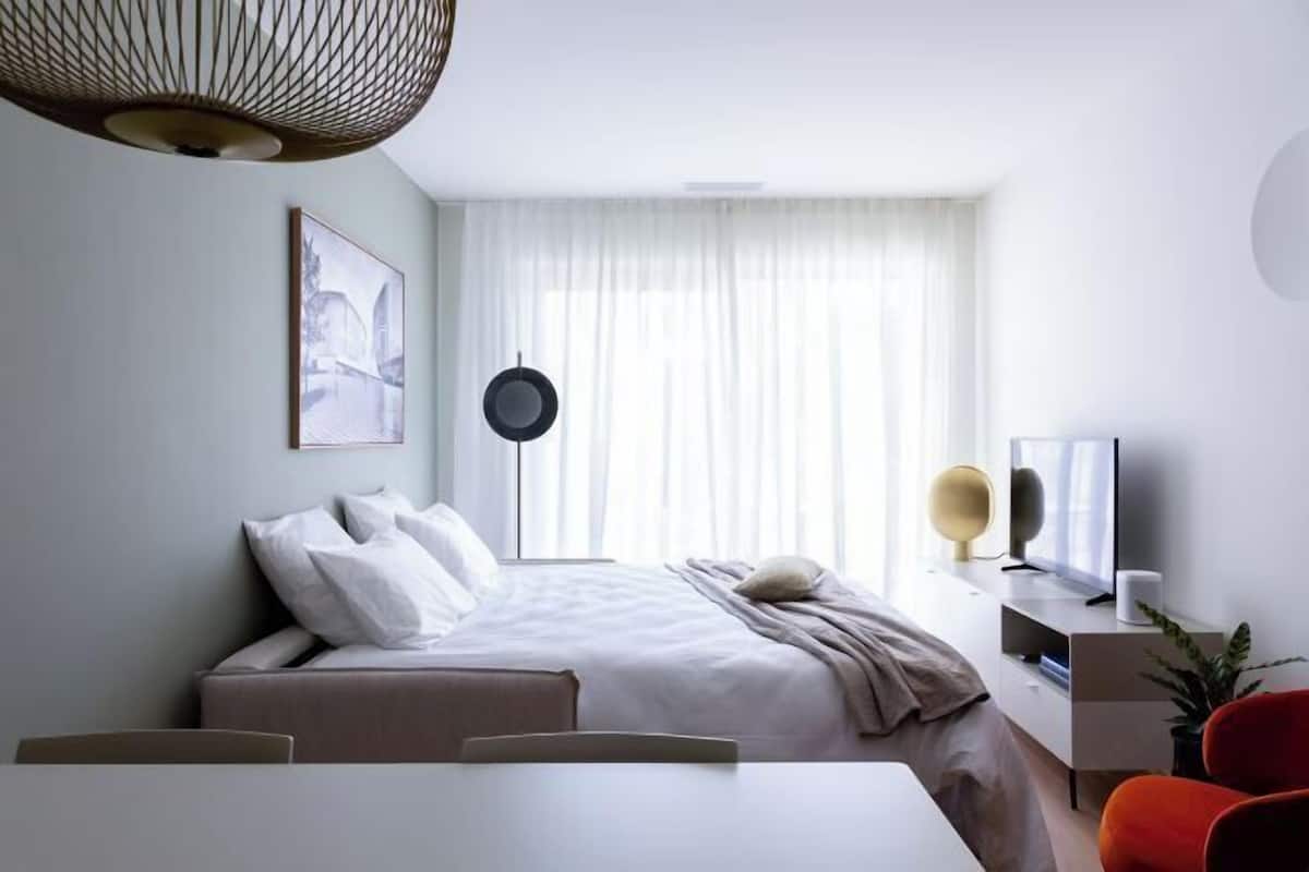 2 slaapkamers, een kluis op de kamer, individueel gedecoreerd