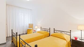 3 camere, ferro/asse da stiro, Wi-Fi