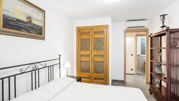 3 Schlafzimmer, Bügeleisen/Bügelbrett, WLAN