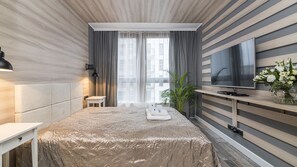 Apartment (Hollywood) | 1 bedroom, iron/ironing board, free WiFi, bed sheets