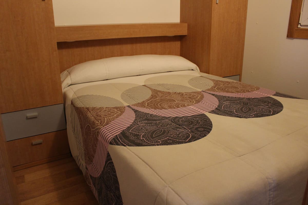 1 habitación, wifi gratis y ropa de cama