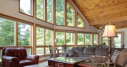 AK06-4 Primary Suites! Hot tub! Fire Pit! A/C!