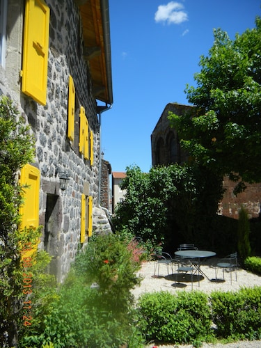 Landhaus im Dorf 10 km von PUY EN VELAY