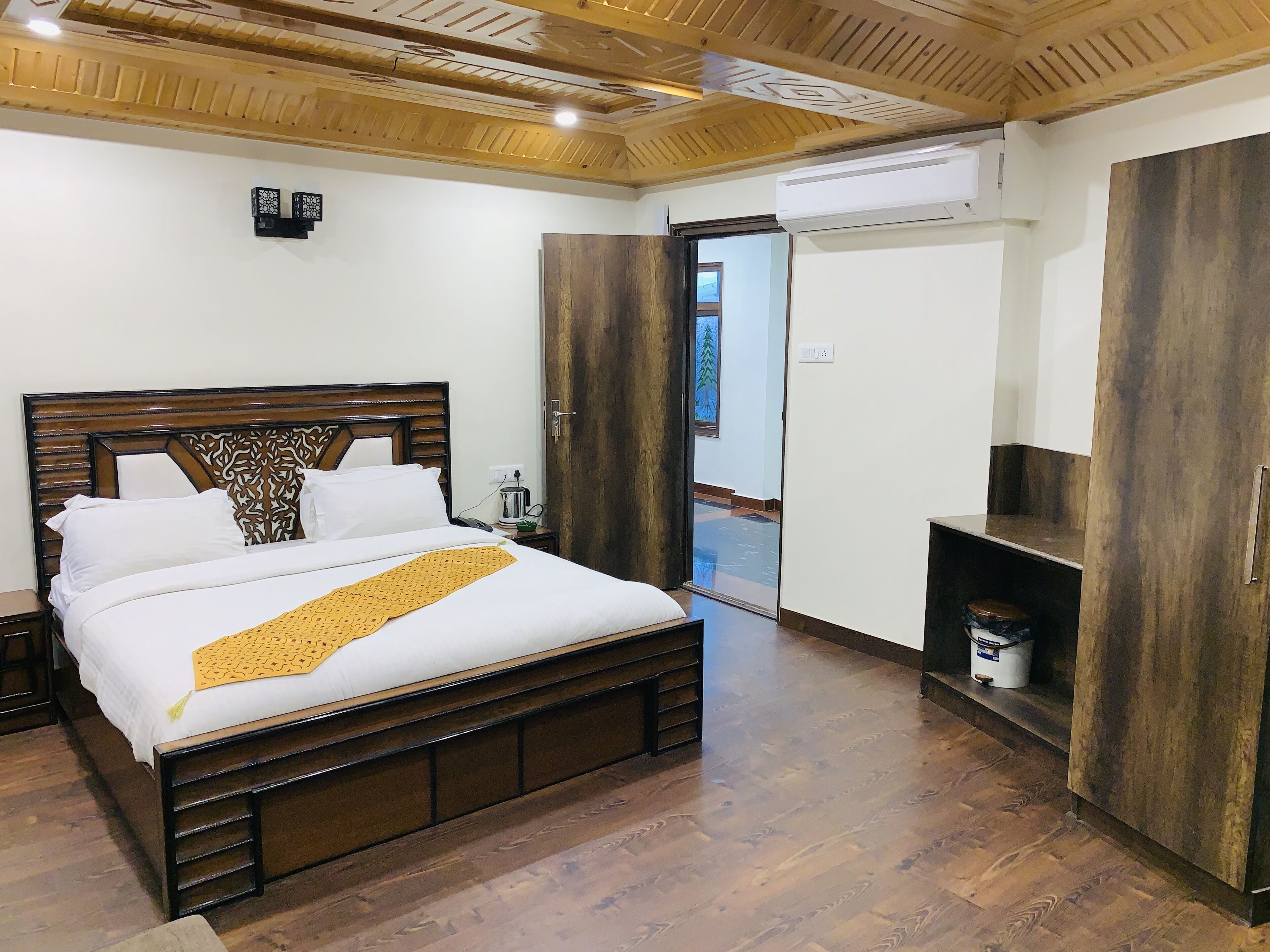 Phòng Superior | Minibar, bàn, khu vực làm việc phù hợp cho laptop 