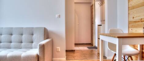 Apartment | Living area | 32-inch flat-screen TV with digital channels, LCD TV
