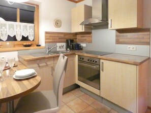 Kühlschrank, Mikrowelle, Ofen, Toaster