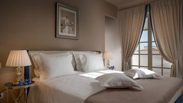 Villa | 4 bedrooms, desk, free WiFi, bed sheets