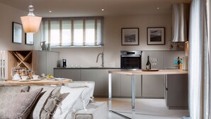 Villa, Private Pool | Private kitchen | Coffee/tea maker, full-size fridge, oven, stovetop - Villa Melita (Tar-Vabriga)