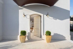 Entrada de la propiedad