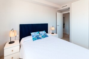 2 bedrooms, in-room safe, iron/ironing board, free WiFi