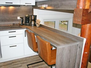 Kühlschrank, Mikrowelle, Ofen, Geschirrspüler