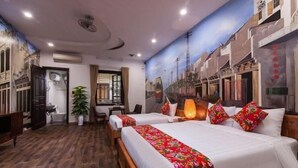 Deluxe Triple Room | In-room safe, desk, blackout drapes, WiFi (free) - Dollar Homestay & Travel (Hanoi)
