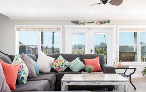 House, 3 Bedrooms | Living area | Smart TV, streaming services