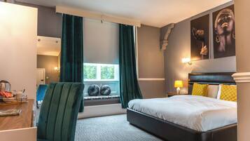 Premium bedding, individually decorated, individually furnished, desk