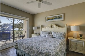 1 slaapkamer, een strijkplank/strijkijzer, gratis wifi, beddengoed