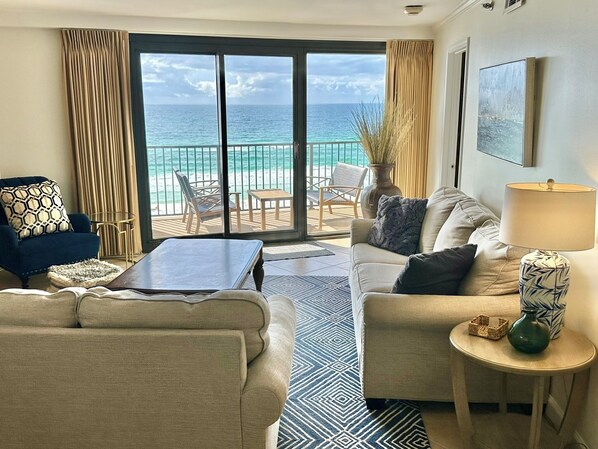 TV - Beach front condo with amazing views! 6-Seater Golf Cart included! 4075 BS1 (Miramar Beach)