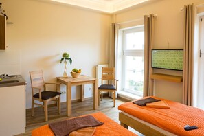 Desk, free WiFi, bed sheets - Apartmentpension am Stadtschloss (Potsdam)