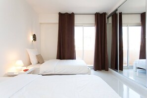 3 bedrooms, iron/ironing board, travel cot, WiFi