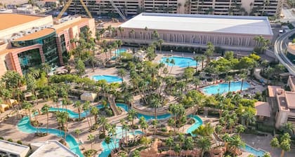Luxury StripView 2-King Suites+No Resort Fee+Pool