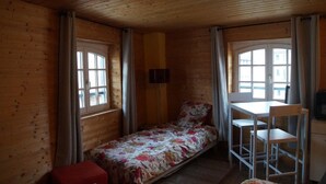Studio | Free WiFi, individually decorated, individually furnished, bed sheets - Agapi (Le Puy-en-Velay)