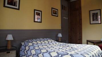 Kamar | Didekorasi berbeda-beda dan dilengkapi dengan perabotan berbeda-beda