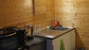 Studio | Dapur kecil pribadi | Mesin pembuat kopi/teh dan ketel listrik