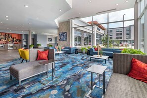 Lobby - Cambria Hotel Nashville Airport (Nashville)