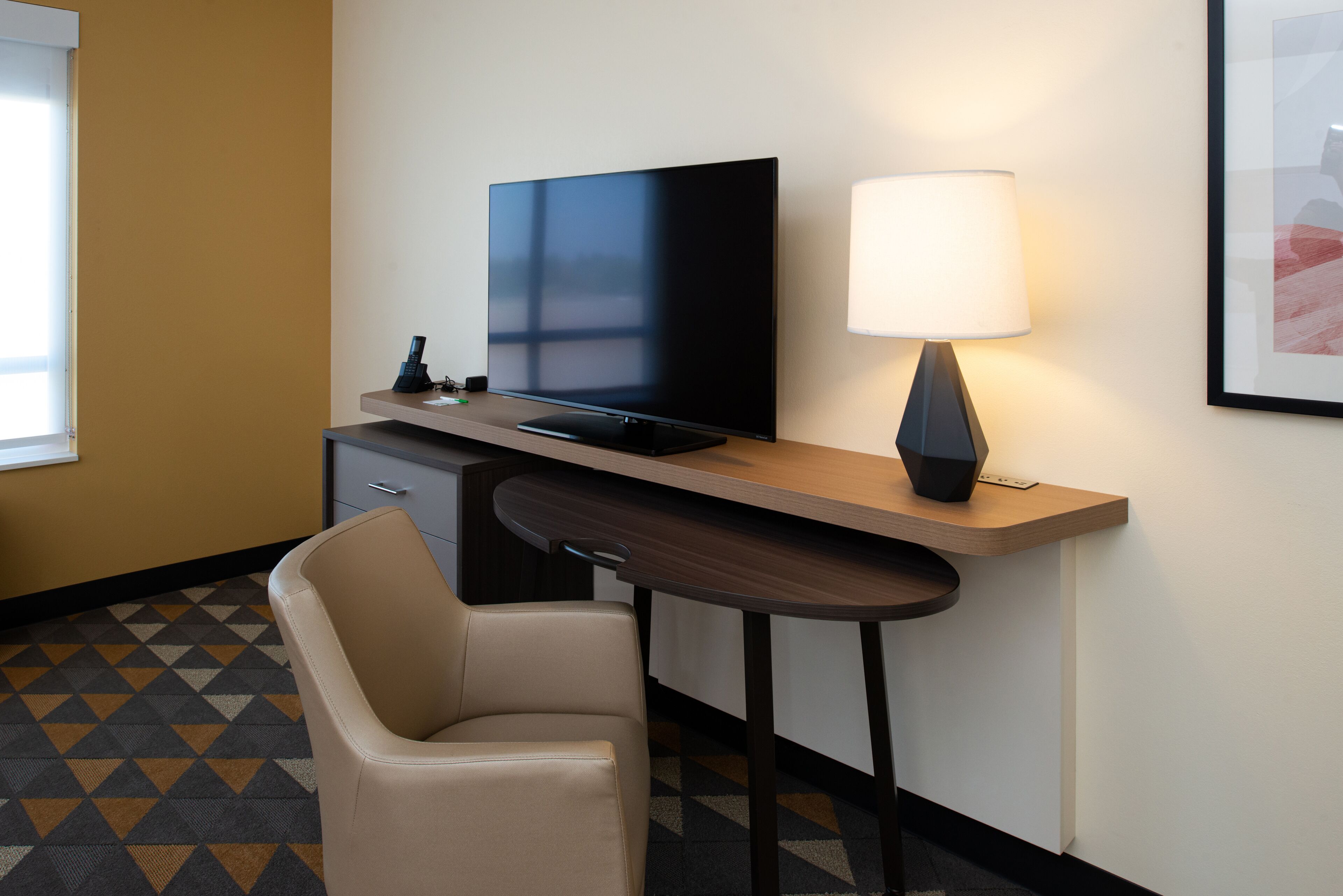 1 bedroom, desk, laptop workspace, blackout curtains