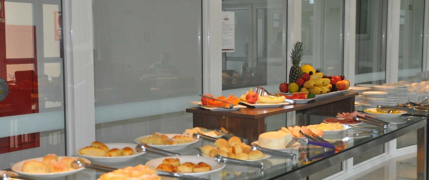 Free buffet breakfast 