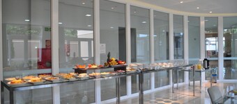 Kamur Plaza Hotel
