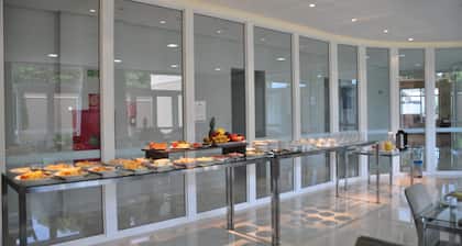 Kamur Plaza Hotel