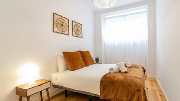 1 dormitorio, escritorio, Internet y ropa de cama