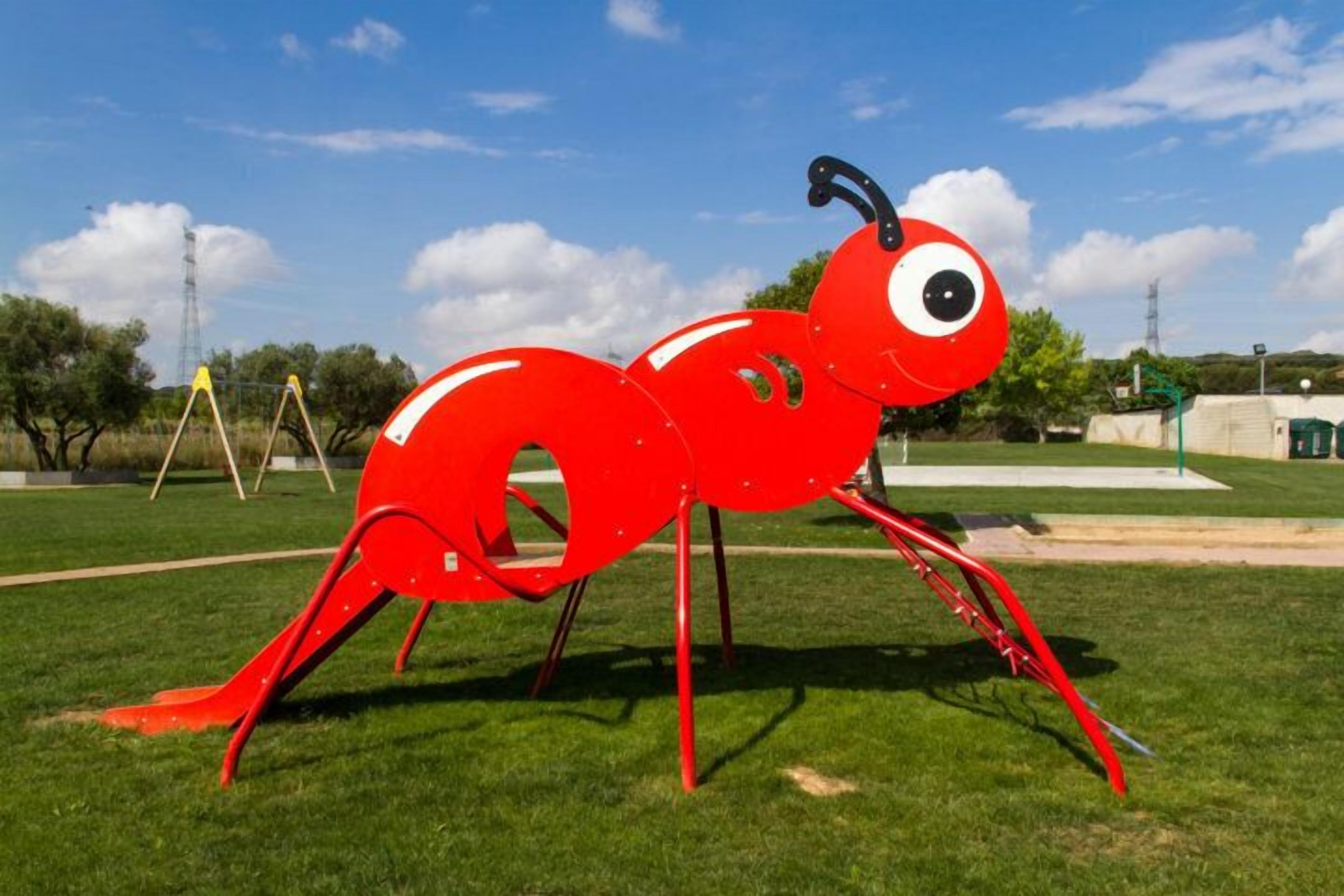 Área de juegos infantiles al aire libre